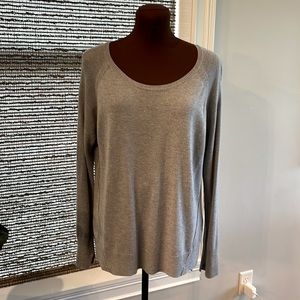 Philosophy Light Gray Lightweight Sweater Size Large